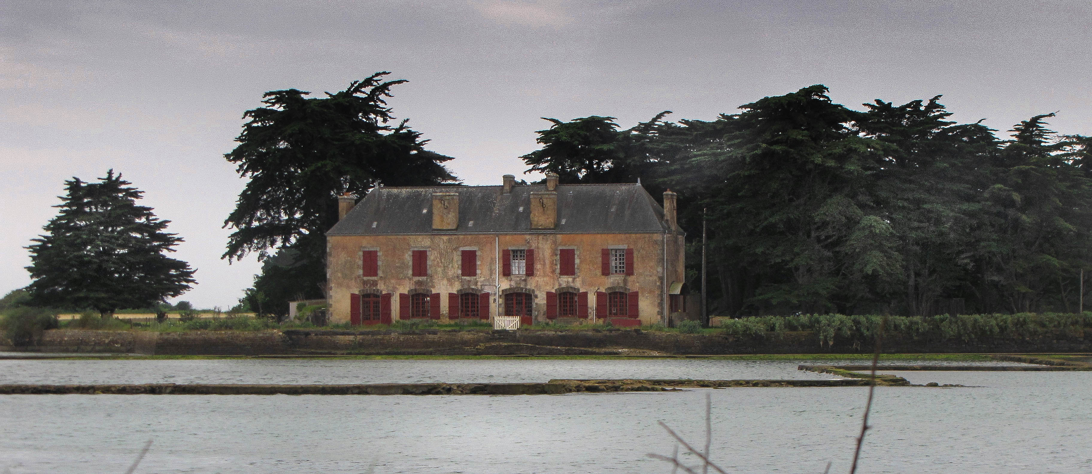 Le manoir rouge 2, 7 mai 11 (1 sur 1).jpg