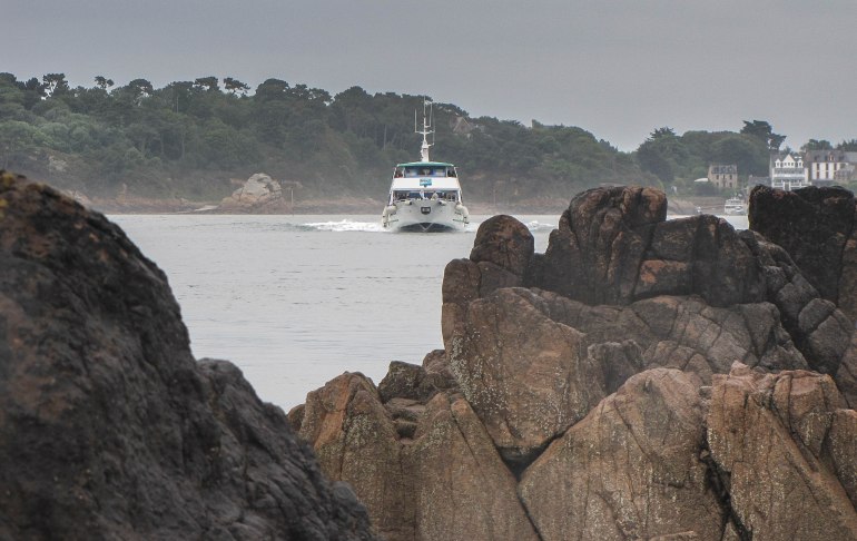 le bateau de bréhat pointe de l'arcouest 17 juin 12 (1 sur 1)