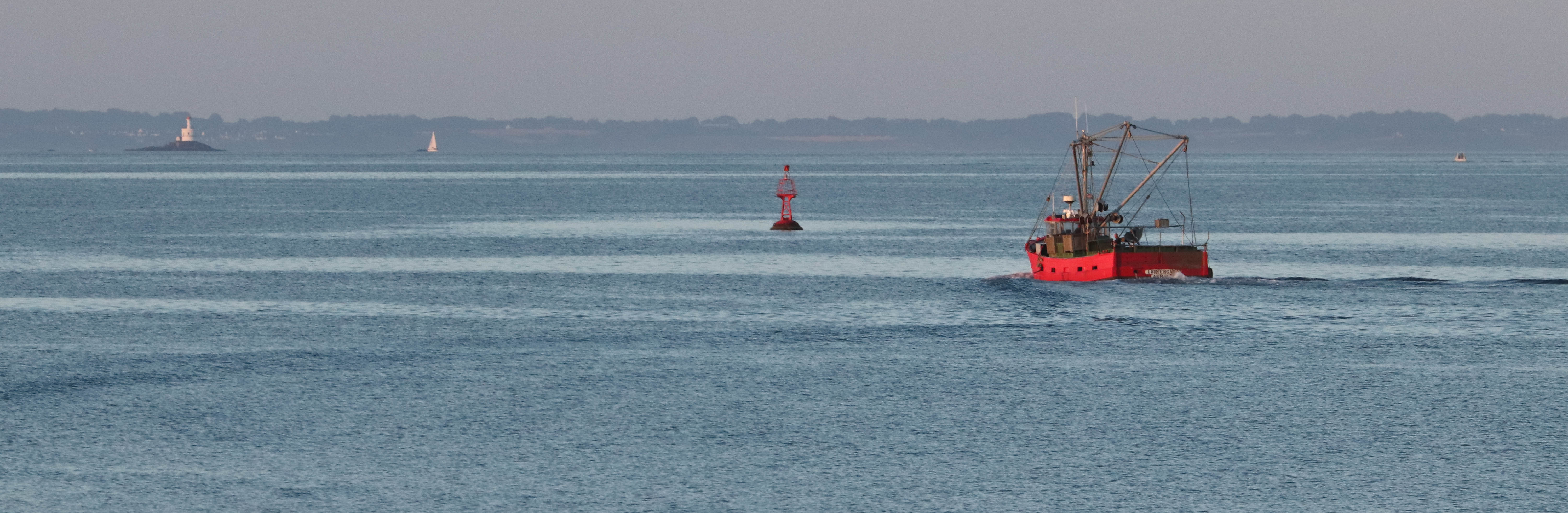 le bateau rouge, la trinité sur mer, 6 août 8,  6h17 (1 sur 1).jpg