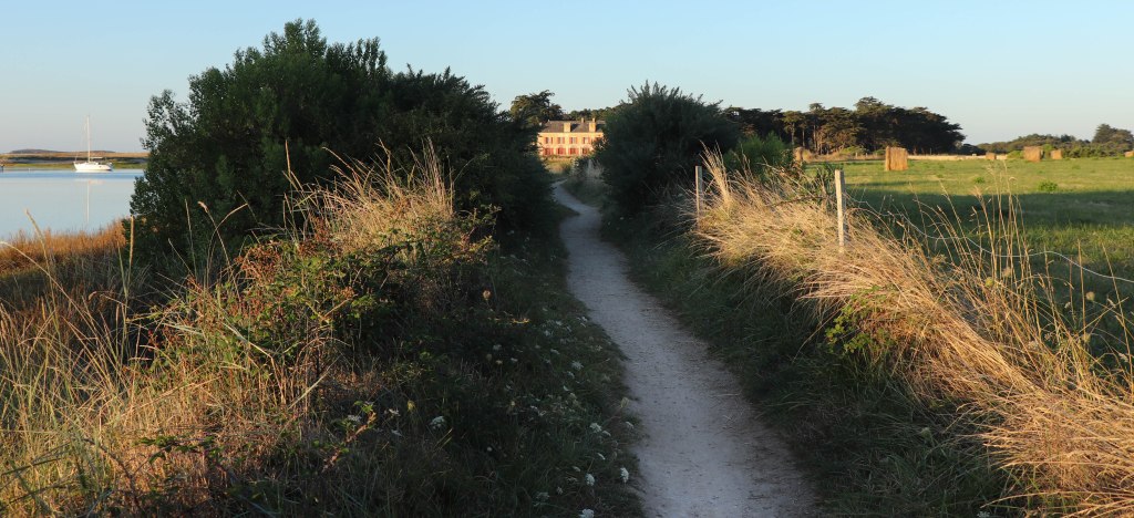 vers le manoir rouge, 2 août 18, 7h29 (1 sur 1).jpg