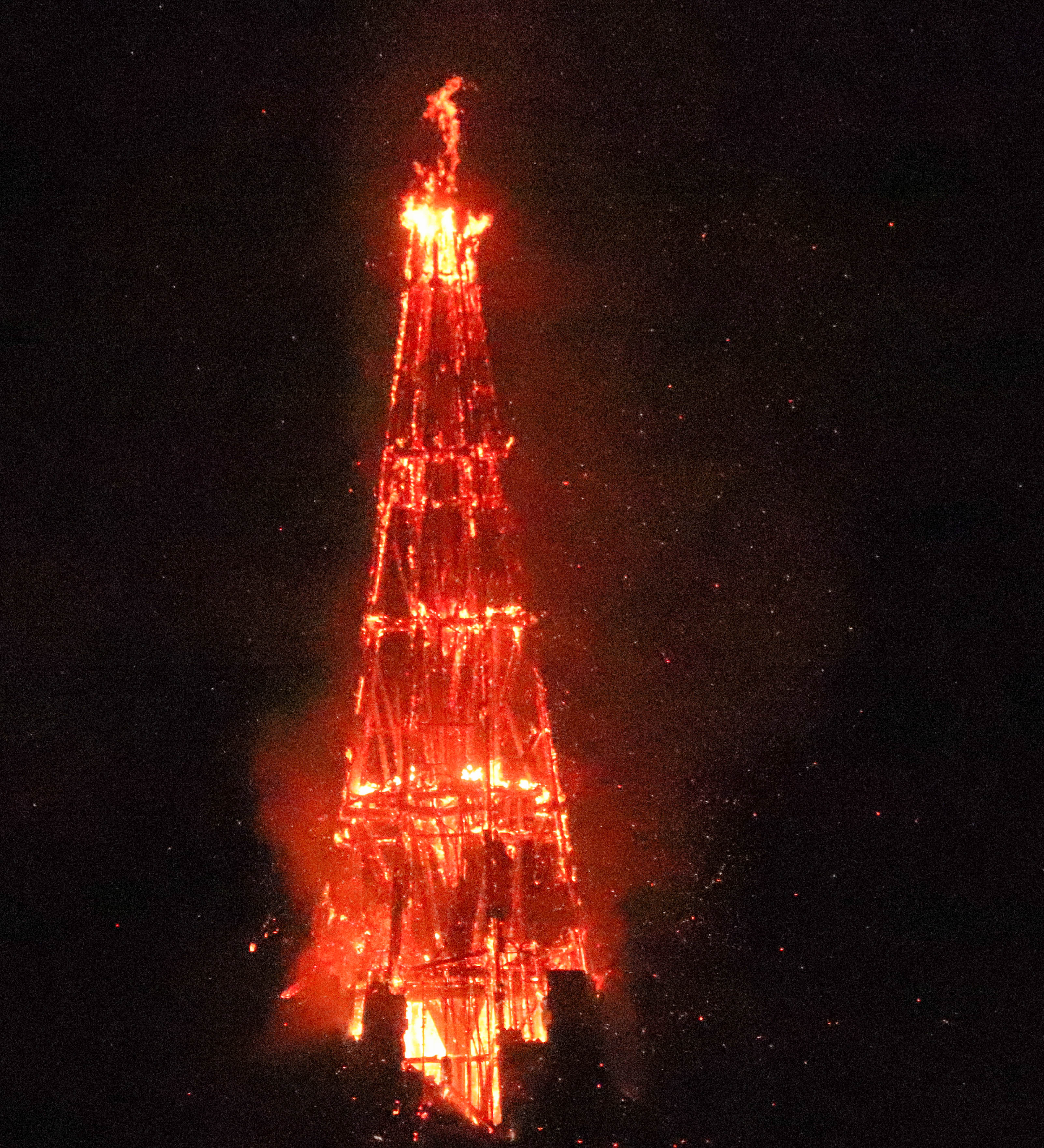 église ste thérèse, le dieu grec,  Rennes, 1er août 18, 23h (1 sur 1).jpg