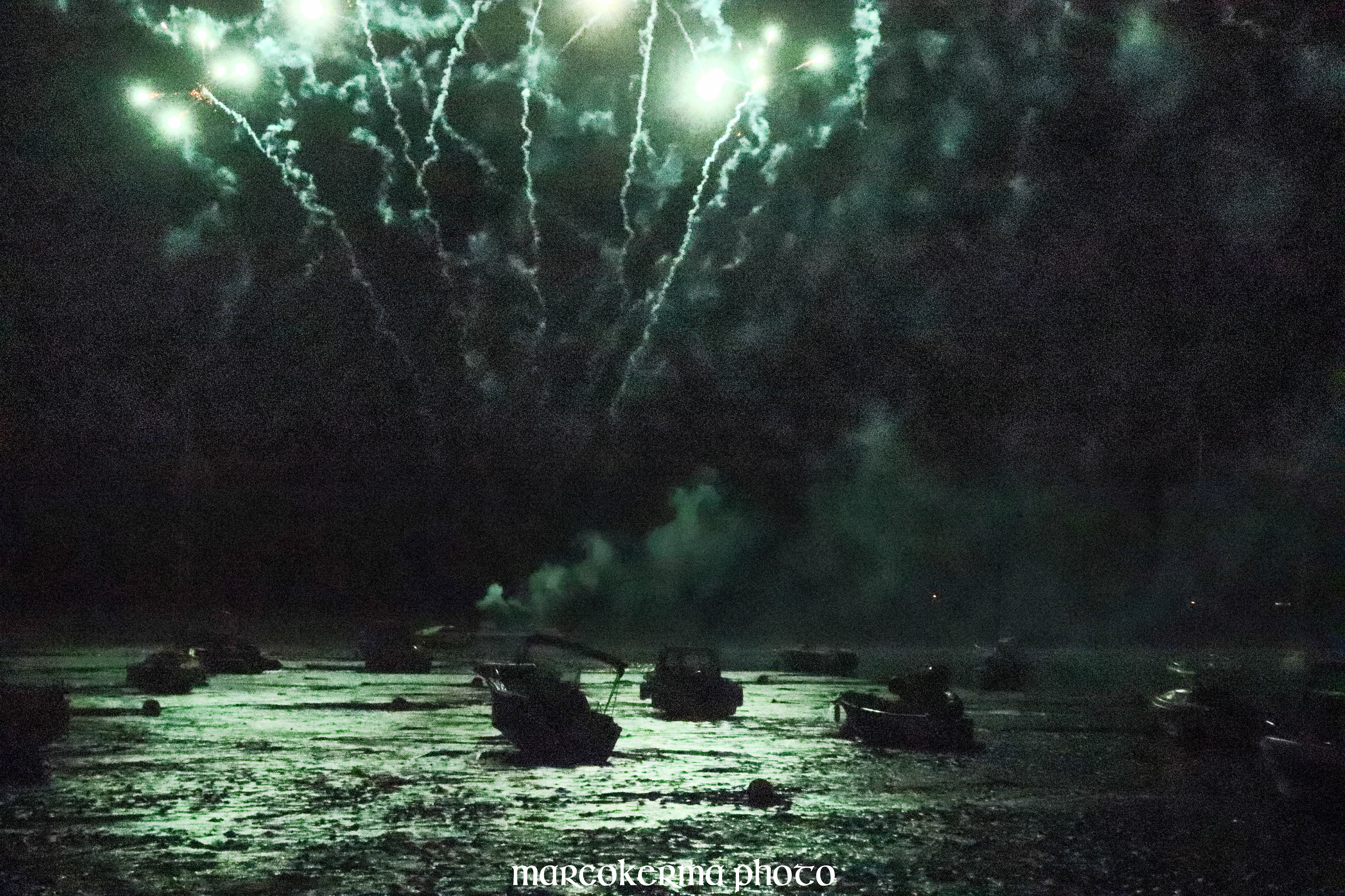 feu d'artifice Locmariaquer, 14 juil.19, 23h27.jpg