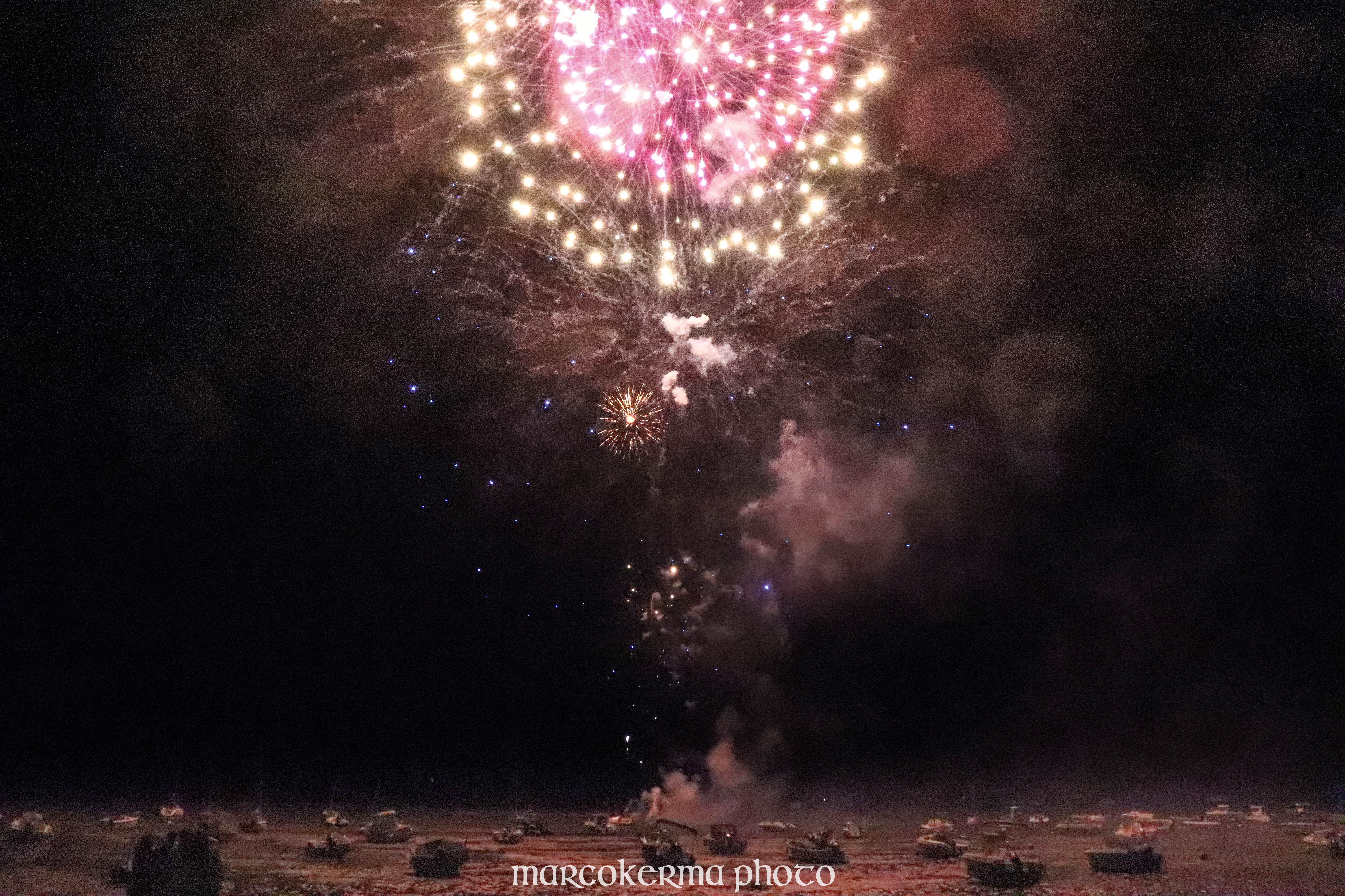 feu d'artifice Locmariaquer, 14 juil.19, 23h35.jpg