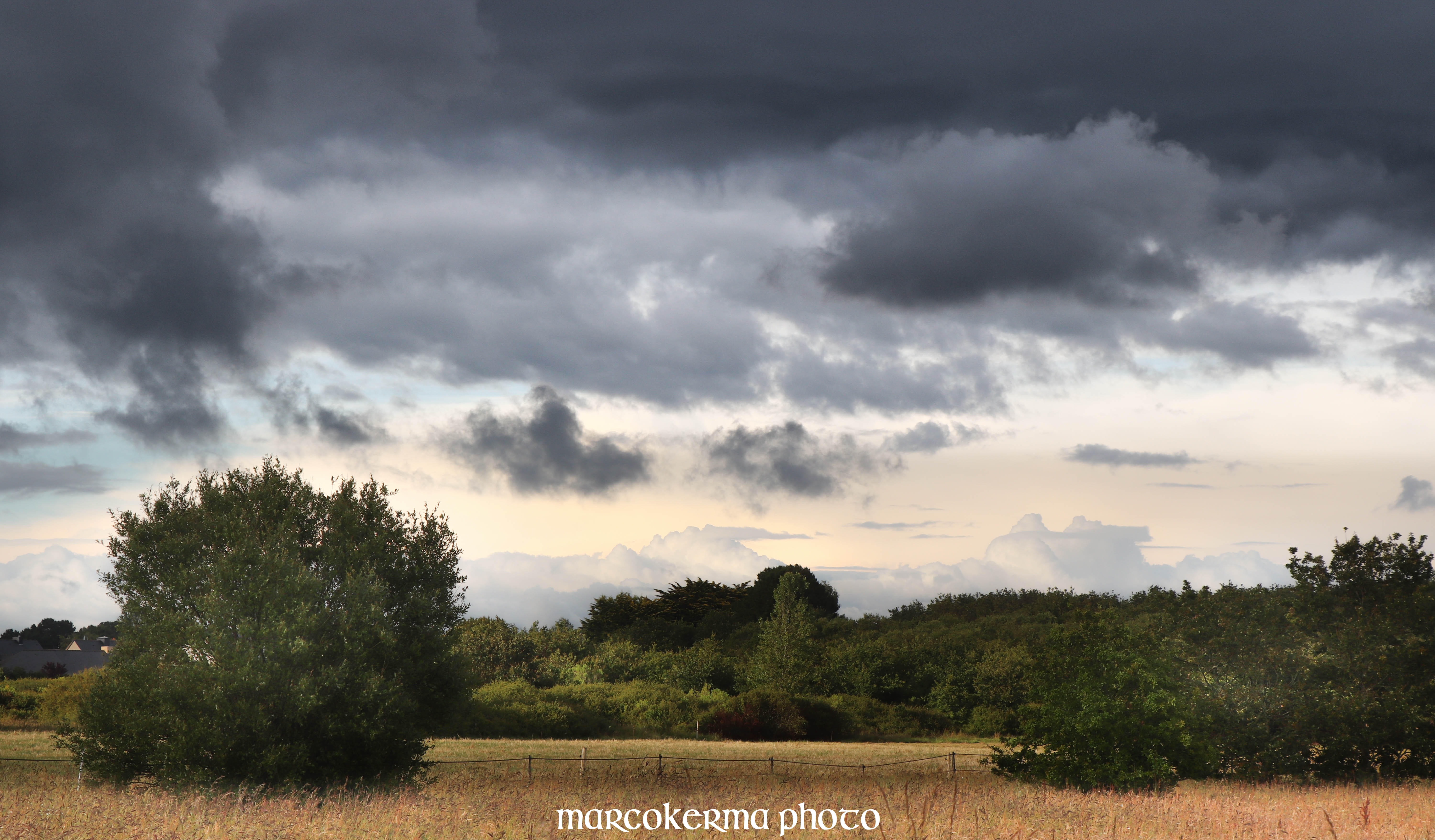 Kerhern, Locmariaquer, l10 juin 19, 20h15