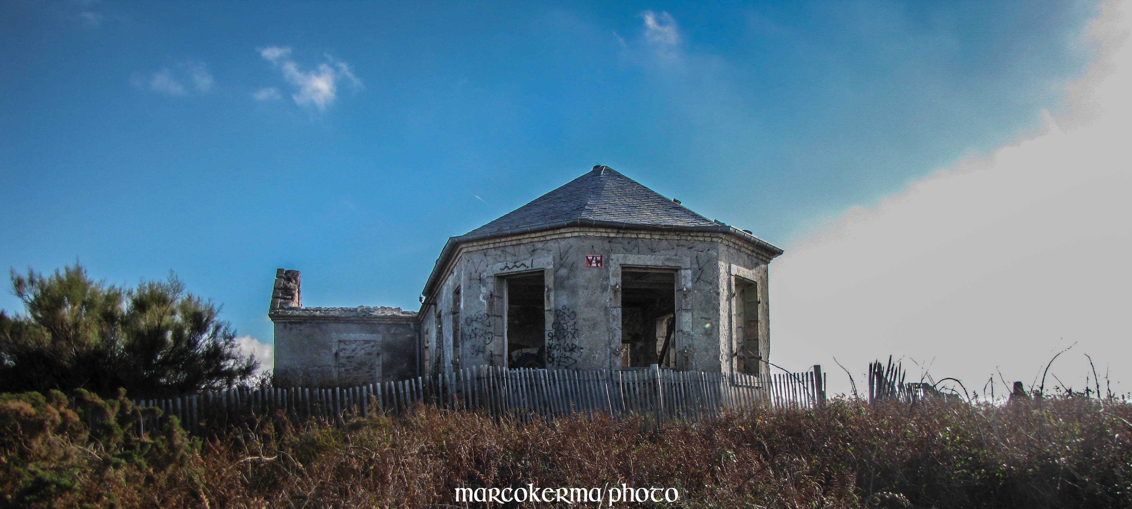 sémaphoe île besnard 01 nov 10.jpg